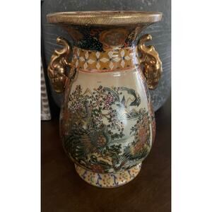 Vase Asian Satsuma pottery vase 8”